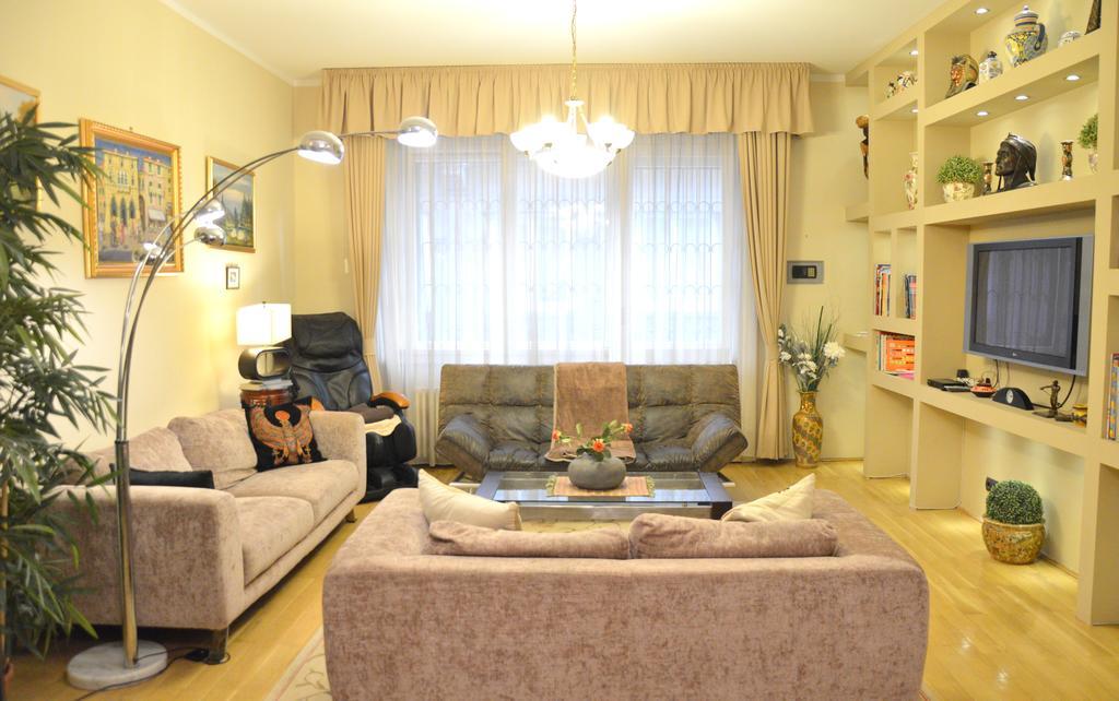 Appartement Classic Flat At Basilica à Budapest Extérieur photo